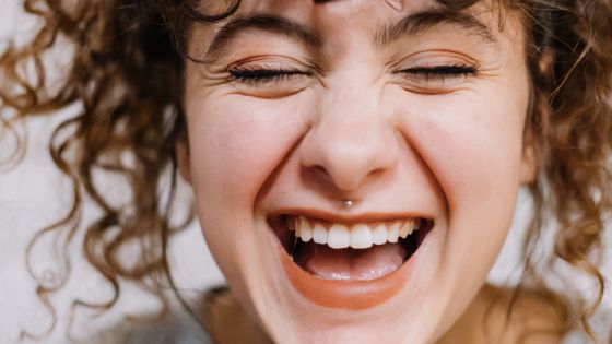 When a Tooth Can Be Saved and When It Can’t: Honest Talk About Extractions